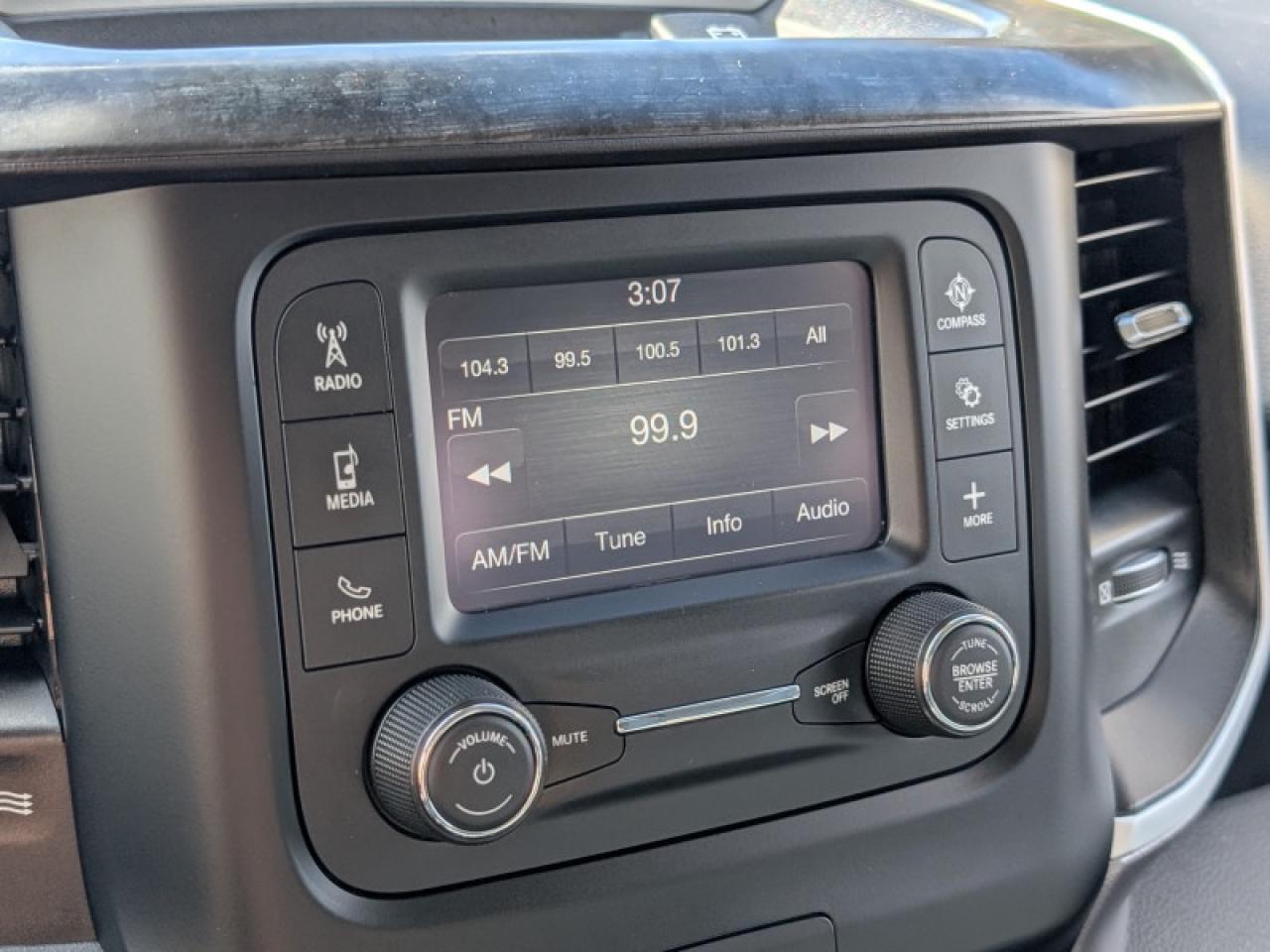 2020 RAM 3500 Big Horn  **18 SERVICE RECORDS - 6.4L HEMI** Photo