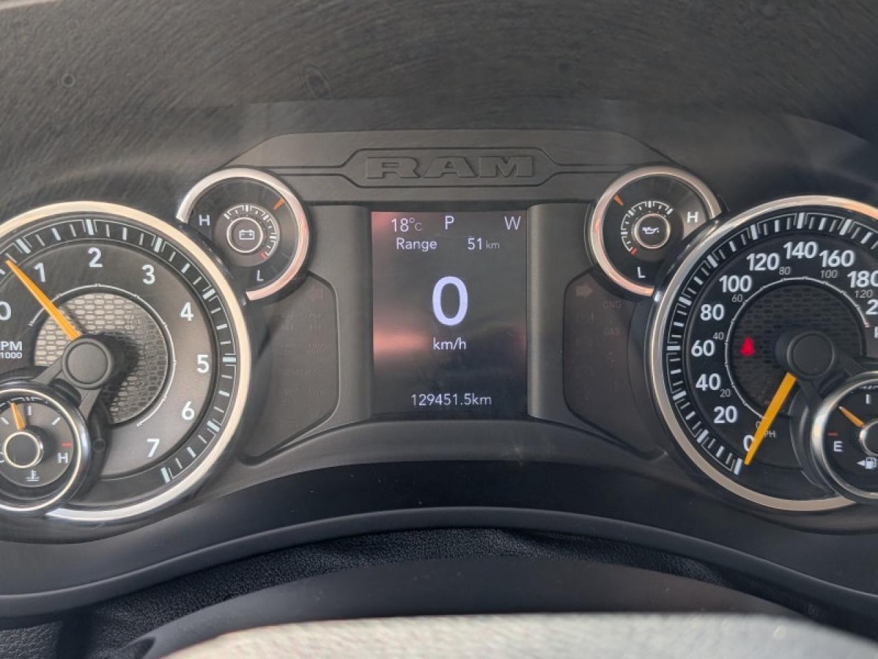 2020 RAM 3500 Big Horn  **18 SERVICE RECORDS - 6.4L HEMI** Photo
