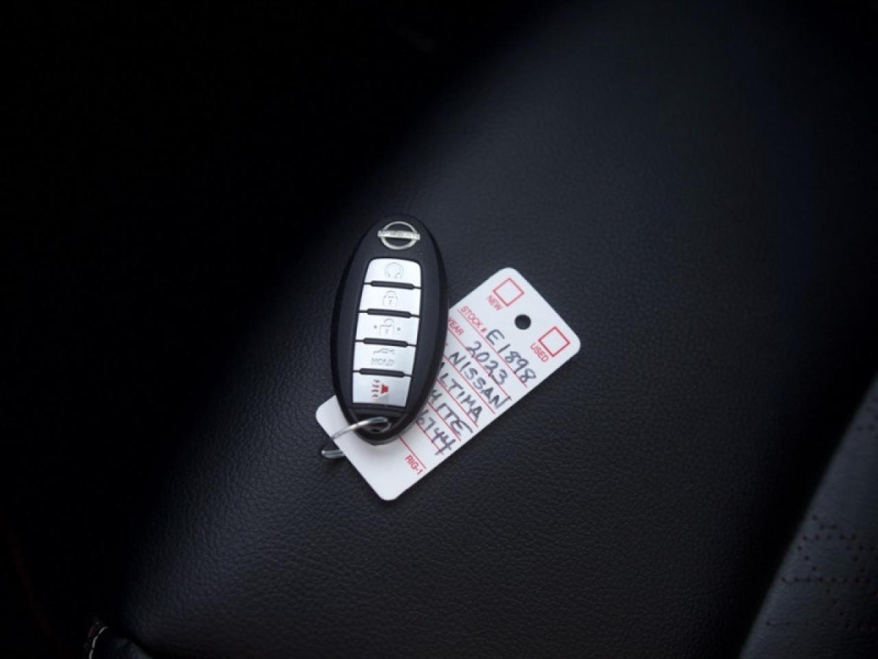 2023 Nissan Altima SR  **AWD - HTD SW - ADAP CC** Photo