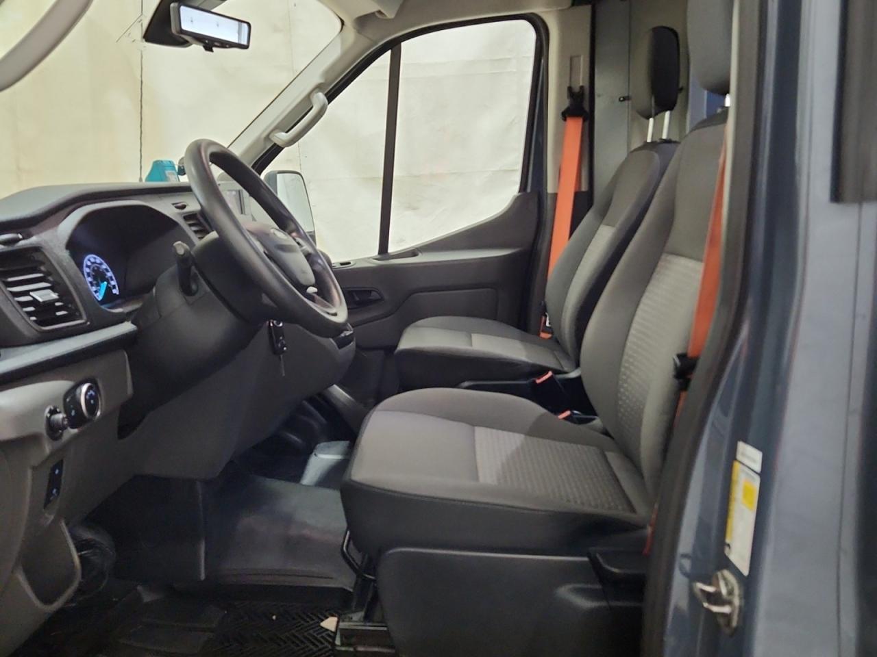 2021 Ford Transit Cargo Van BASE Photo5
