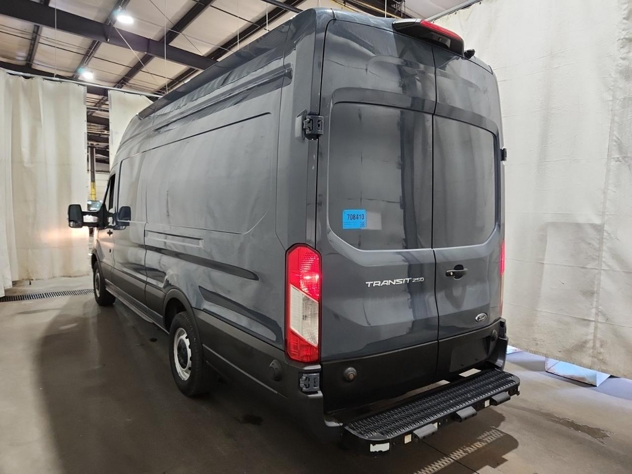 2021 Ford Transit Cargo Van BASE Photo5
