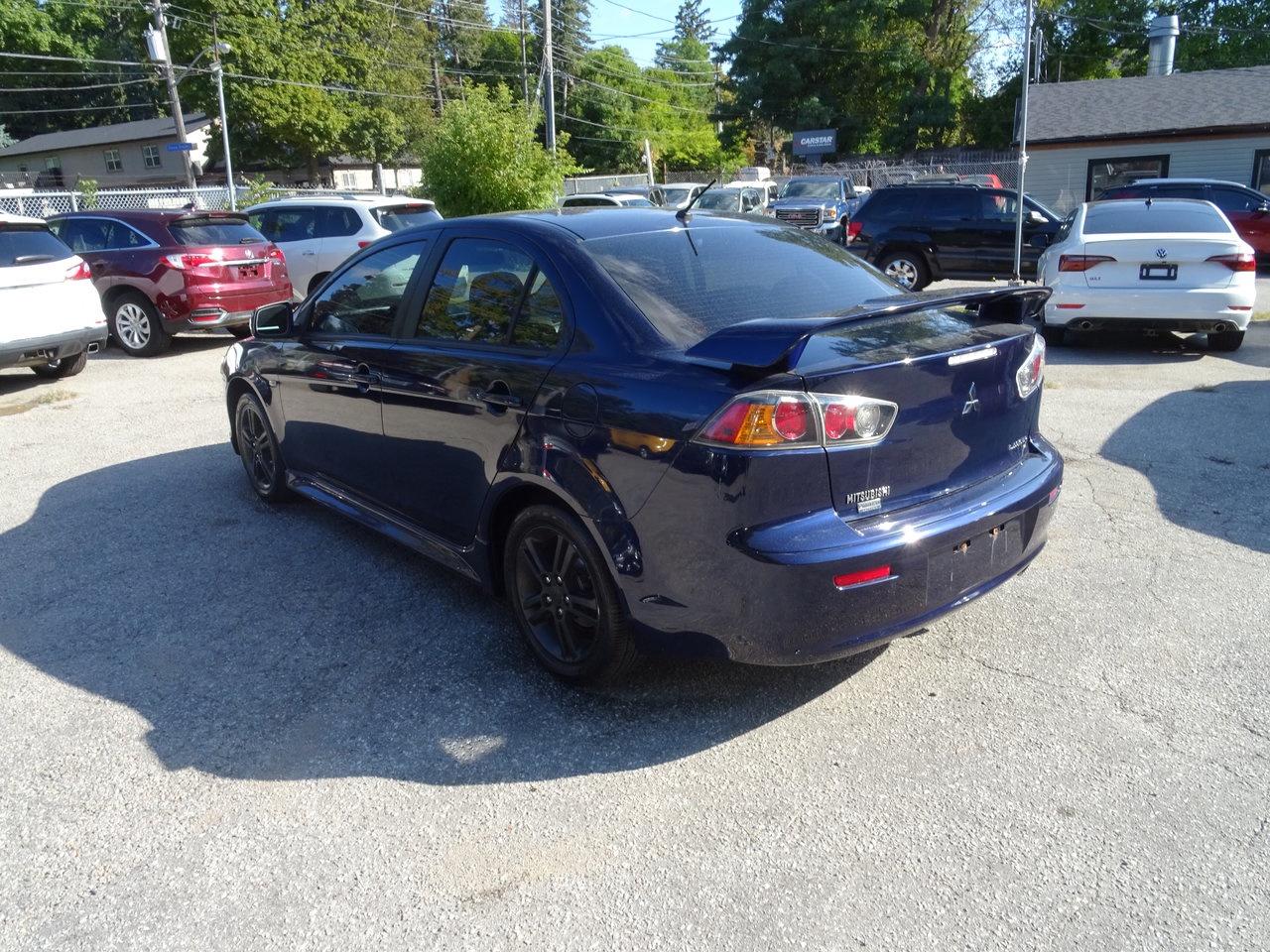 2014 Mitsubishi Lancer SE - Photo #8