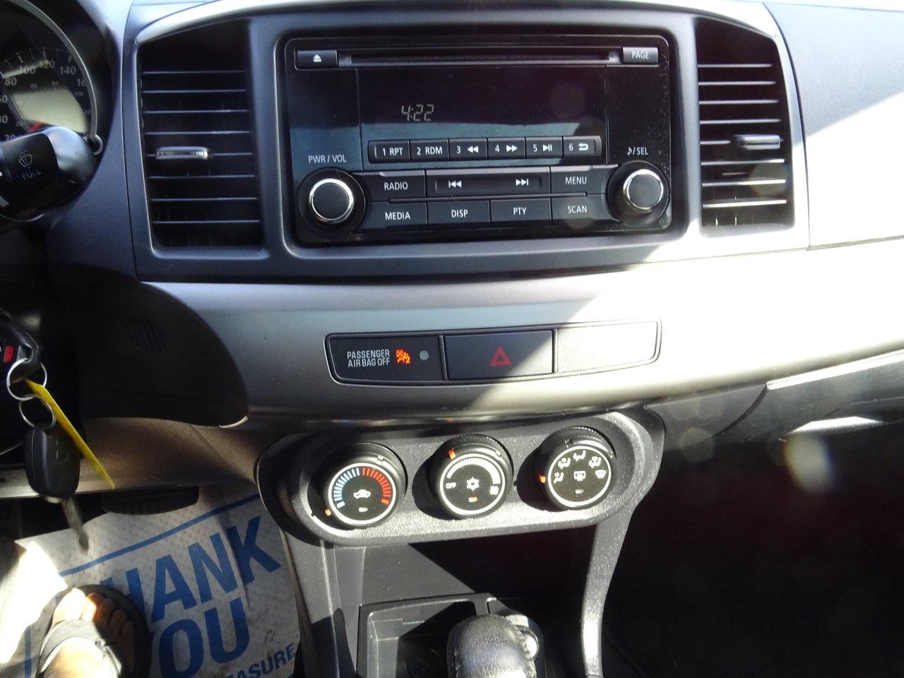 2014 Mitsubishi Lancer SE - Photo #12