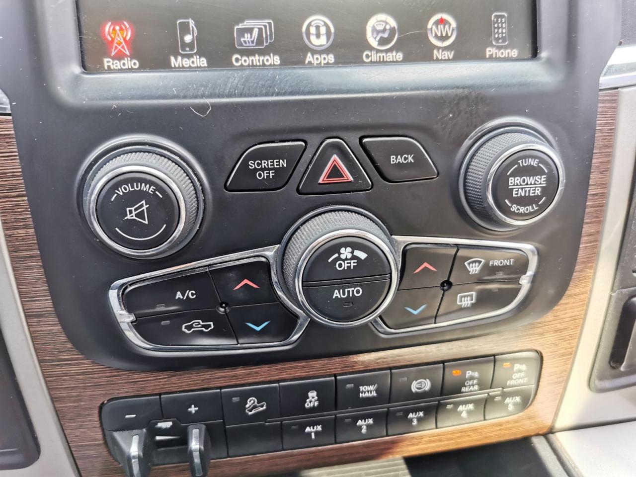 2017 RAM 2500 Laramie  SWB - Photo #25