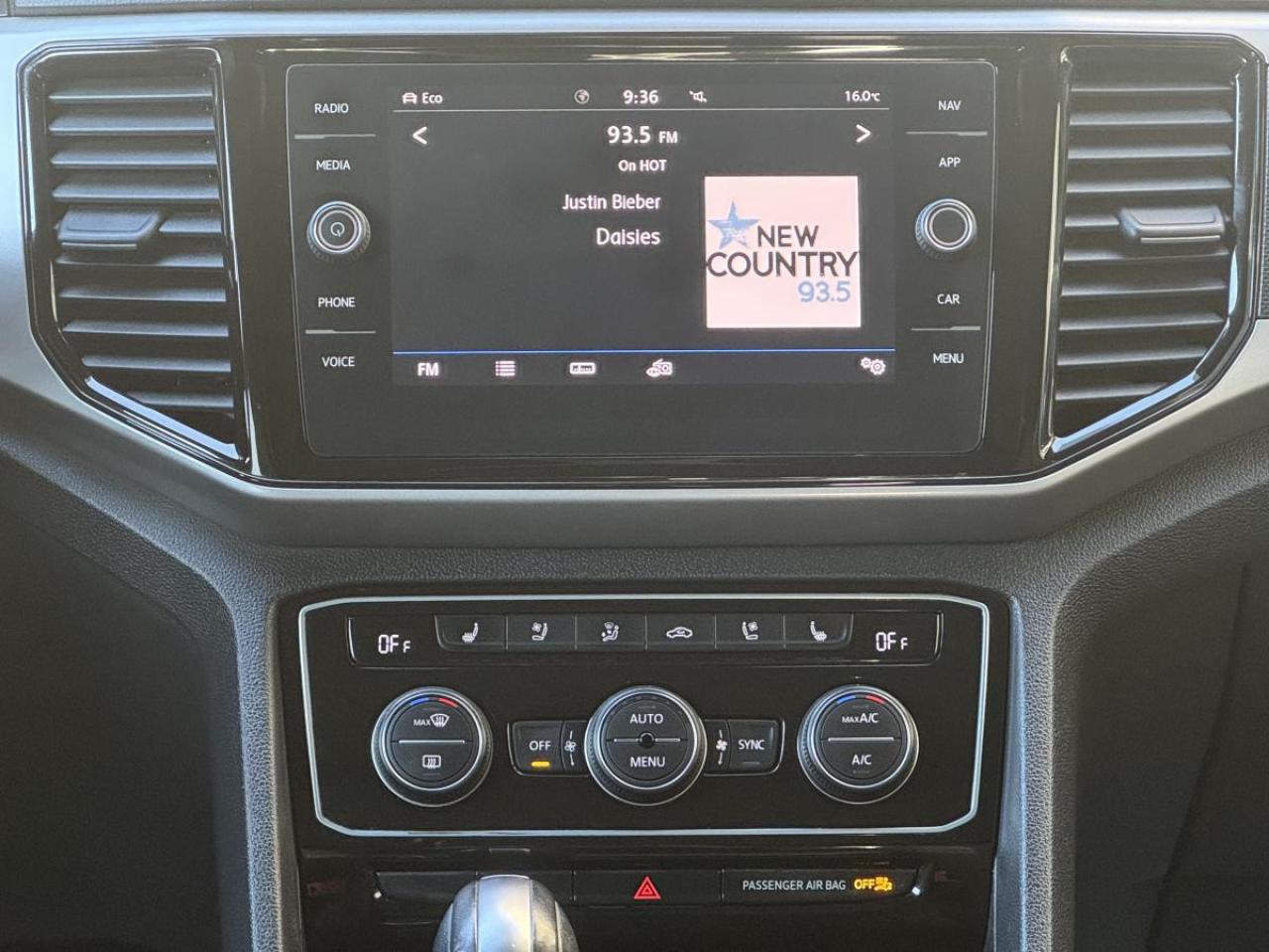 2020 Volkswagen Atlas Cross Sport Execline 3.6 FSI 4MOTION Photo