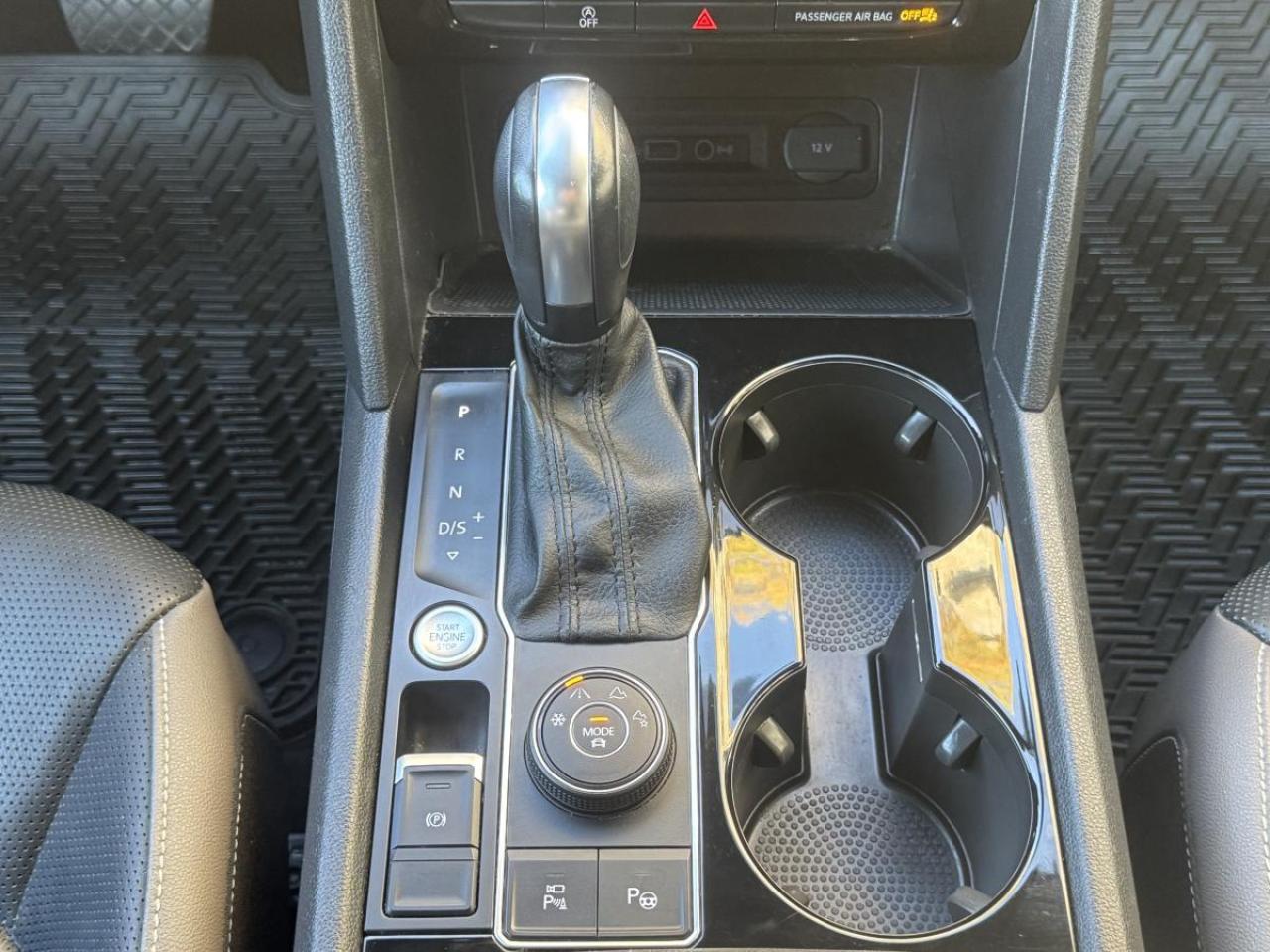 2020 Volkswagen Atlas Cross Sport Execline 3.6 FSI 4MOTION Photo