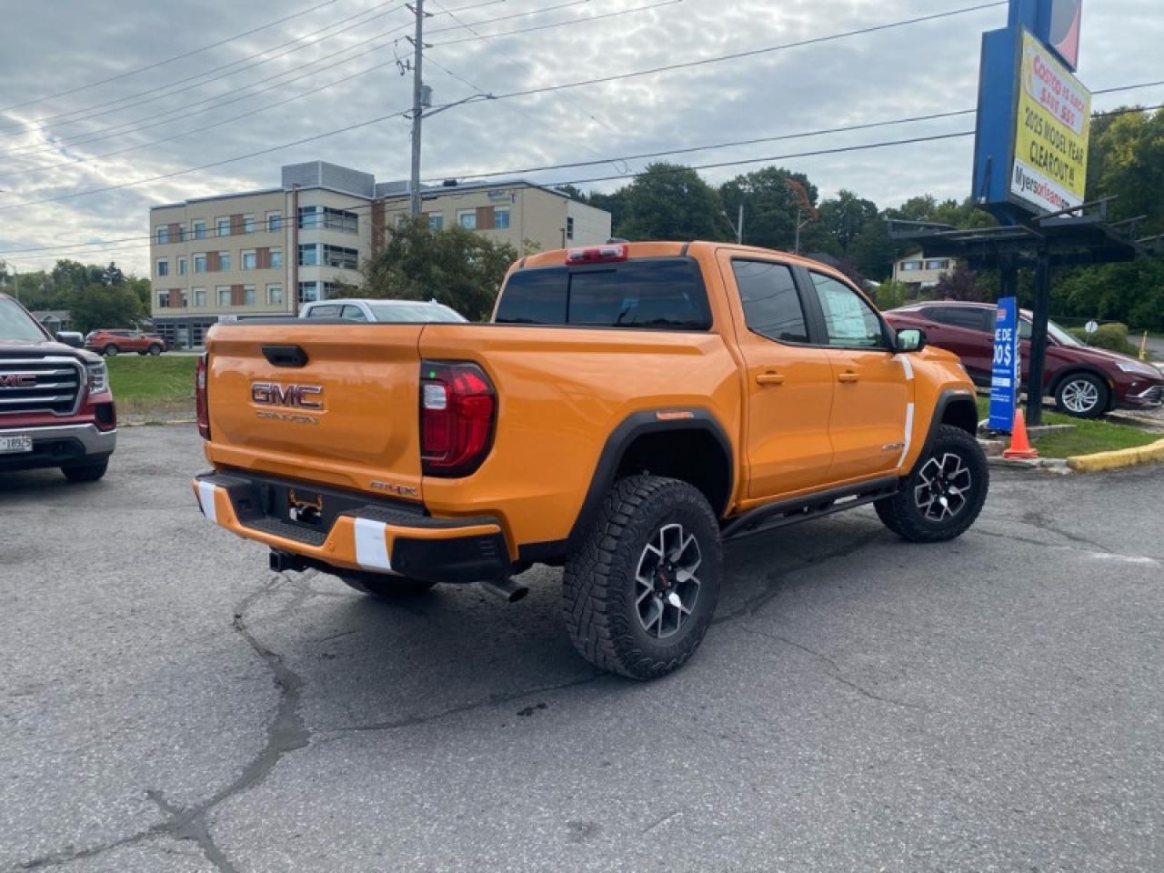 2026 GMC Canyon AT4X  - Leather Seats Photo