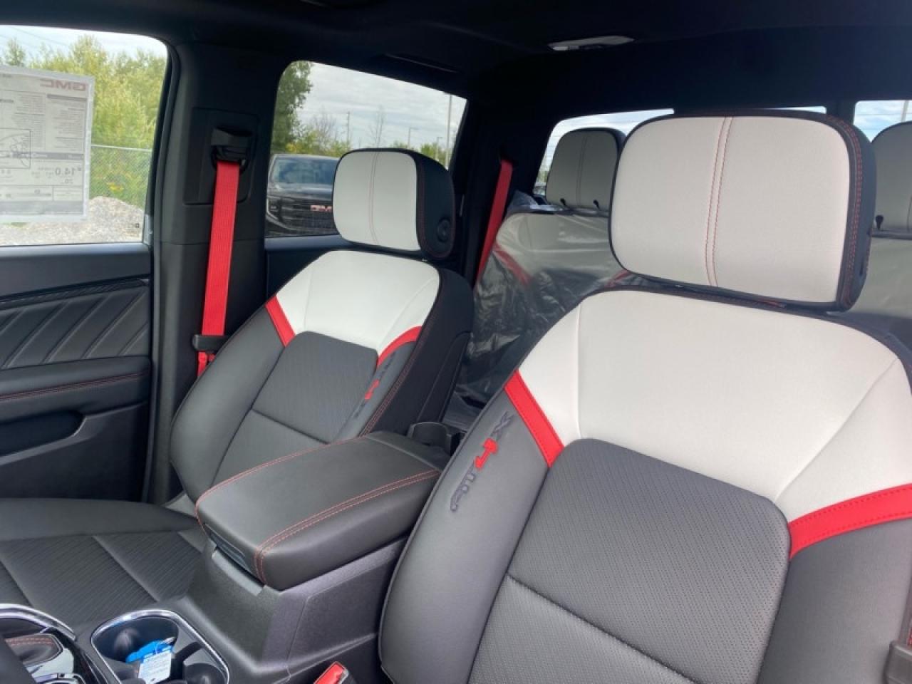 2026 GMC Canyon AT4X  - Leather Seats Photo