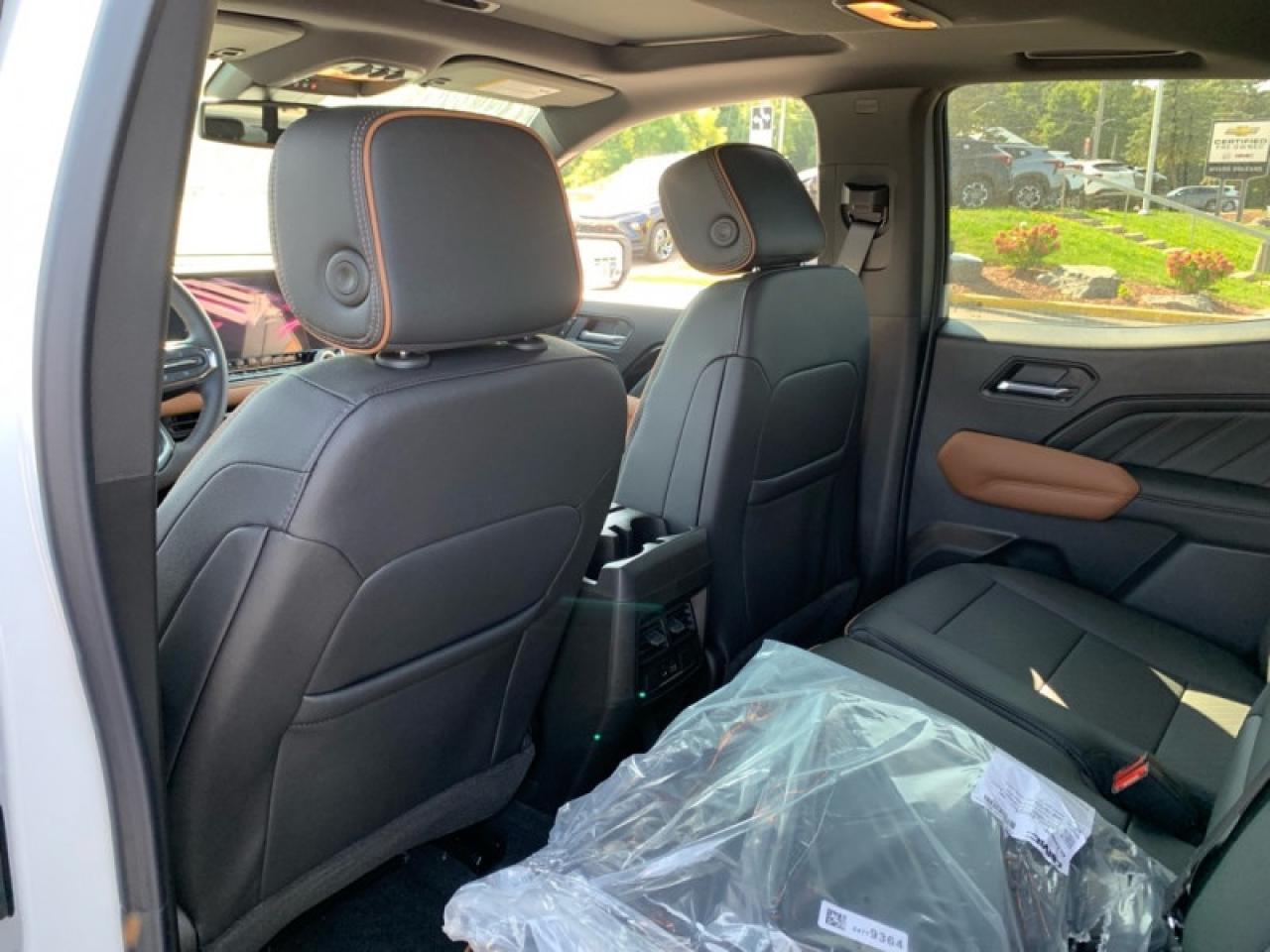 2026 GMC Canyon AT4  - Leather Seats - Premium Package Photo