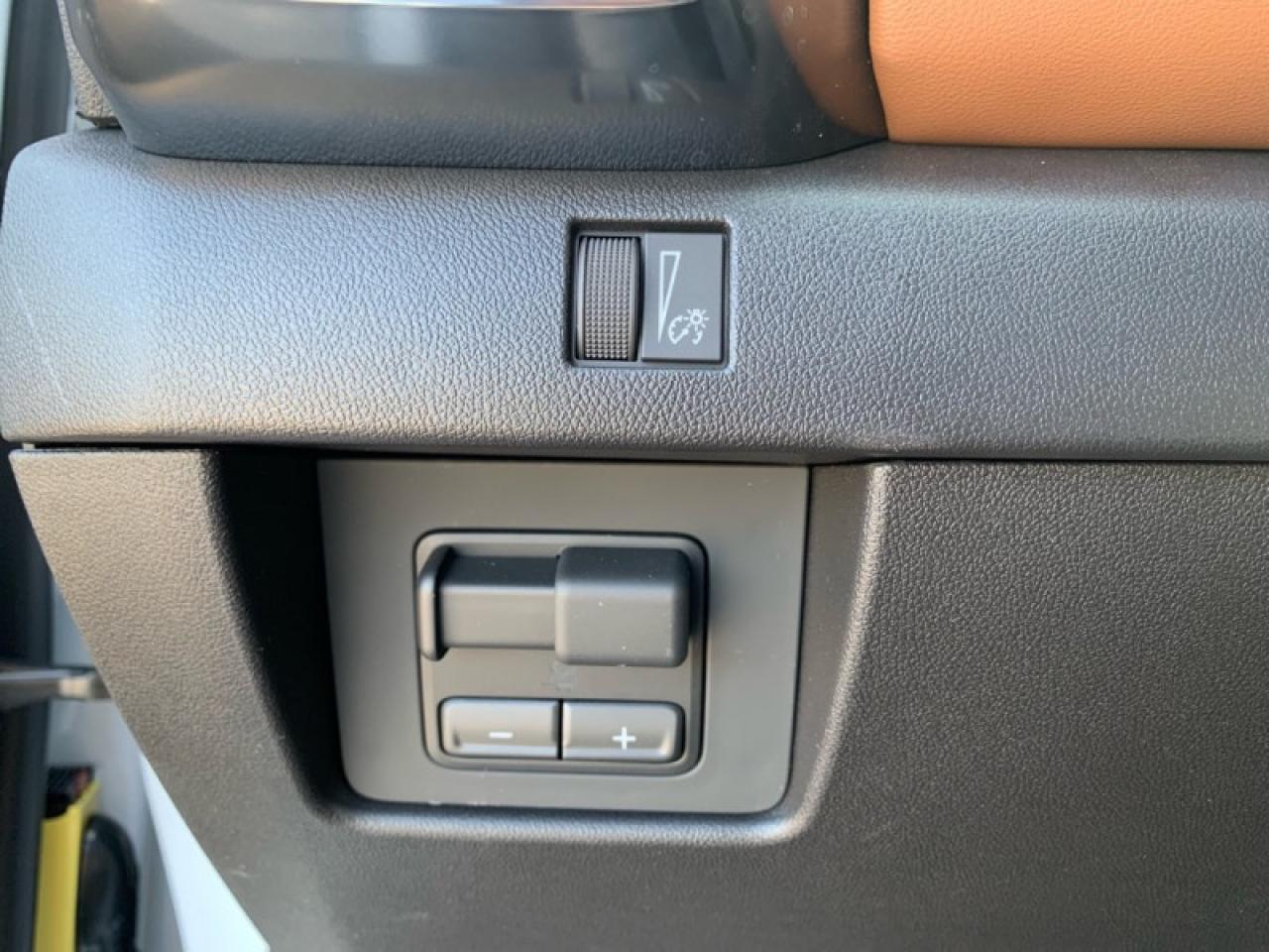 2026 GMC Canyon AT4  - Leather Seats - Premium Package Photo