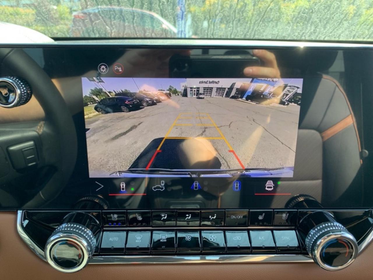 2026 GMC Canyon AT4  - Leather Seats - Premium Package Photo