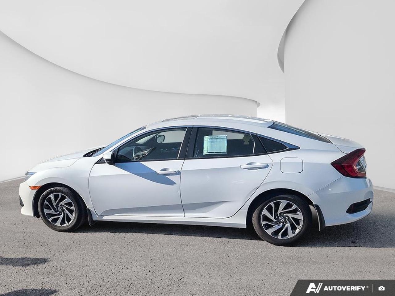 2018 Honda Civic Sedan EX  - Sunroof -  Bluetooth Photo2