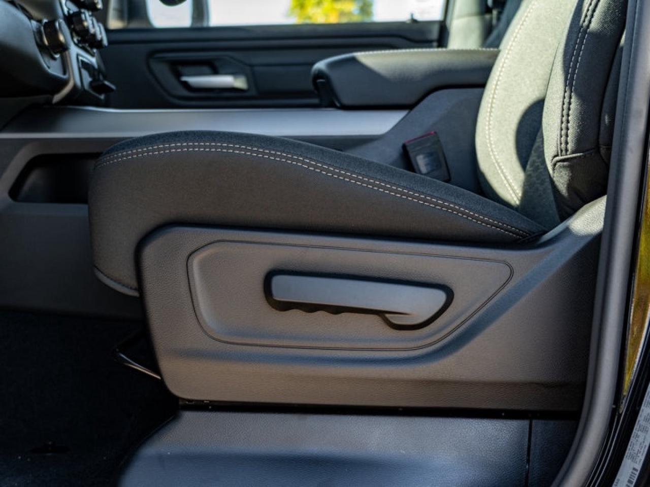 2025 RAM 1500 TRADESMAN Photo