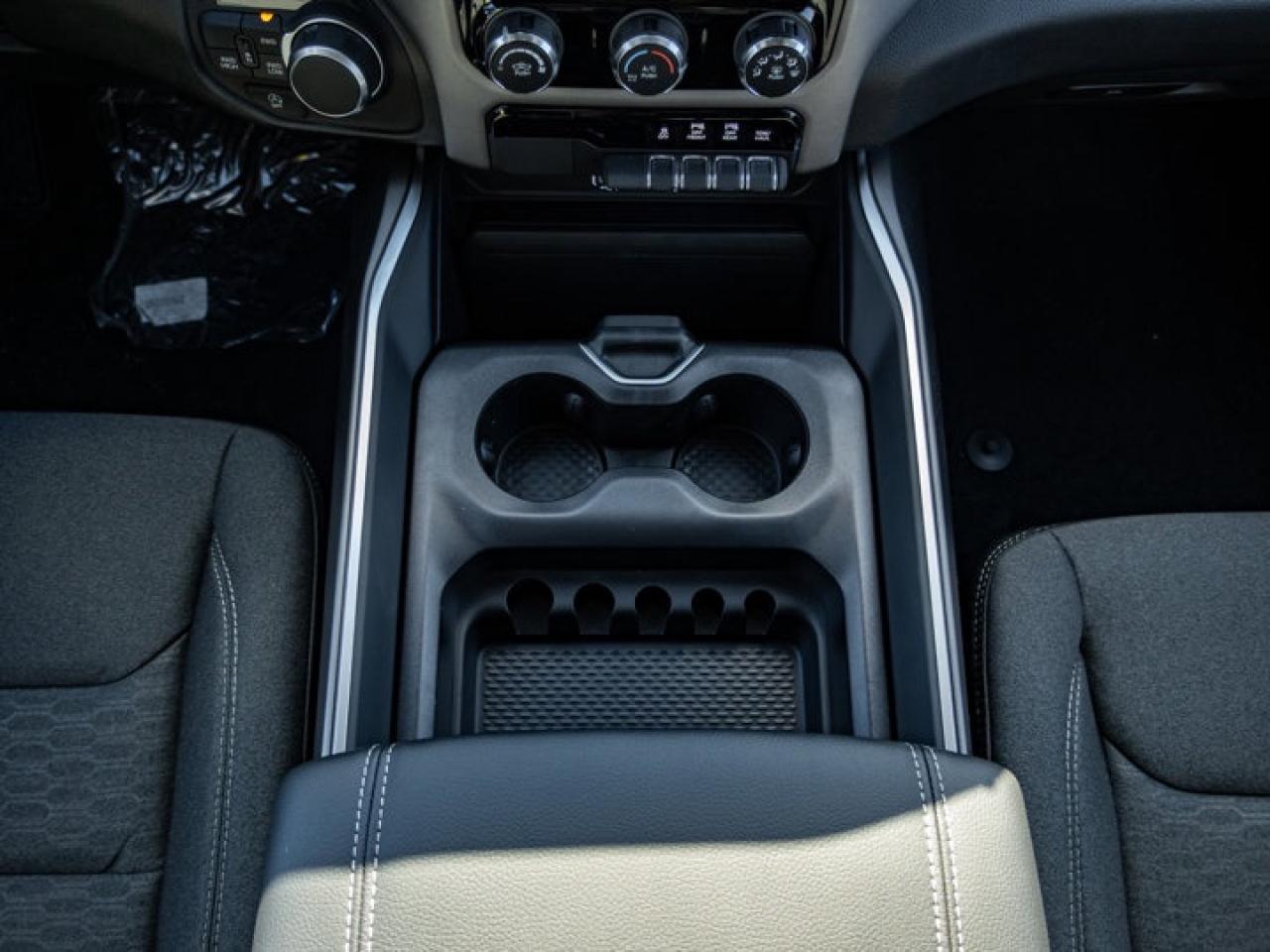 2025 RAM 1500 TRADESMAN Photo