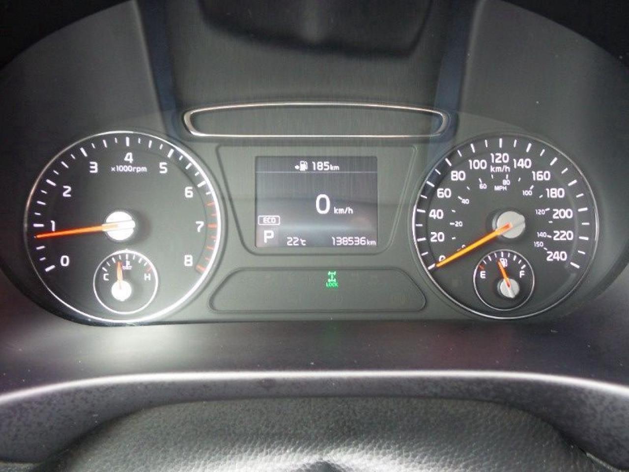 2019 Kia Sorento LX, AWD, 2.4L ENGINE, HEATED SEATS AND WHEEL! Photo