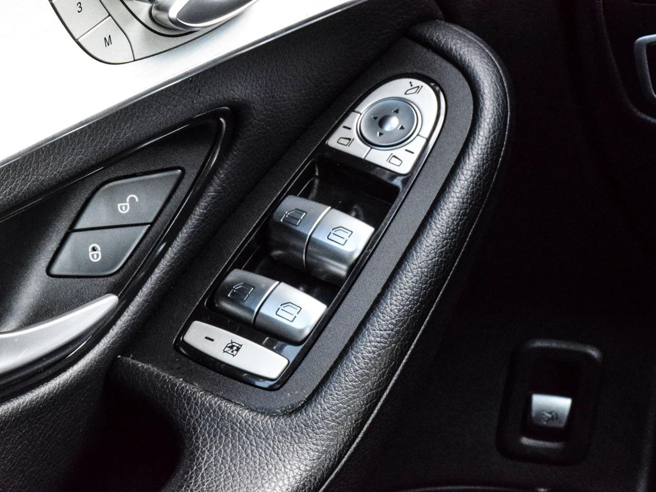 2022 Mercedes-Benz GLC GLC 300 4MATIC SUV Photo