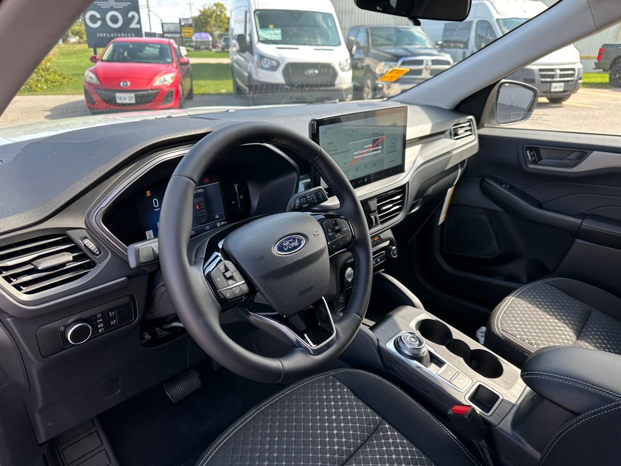 2025 Ford Escape Active AWD Photo