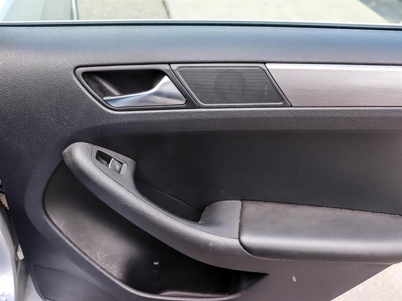 2015 Volkswagen Jetta 2.0 TDI Highline Photo