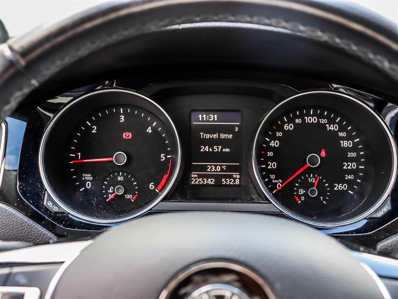 2015 Volkswagen Jetta 2.0 TDI Highline Photo