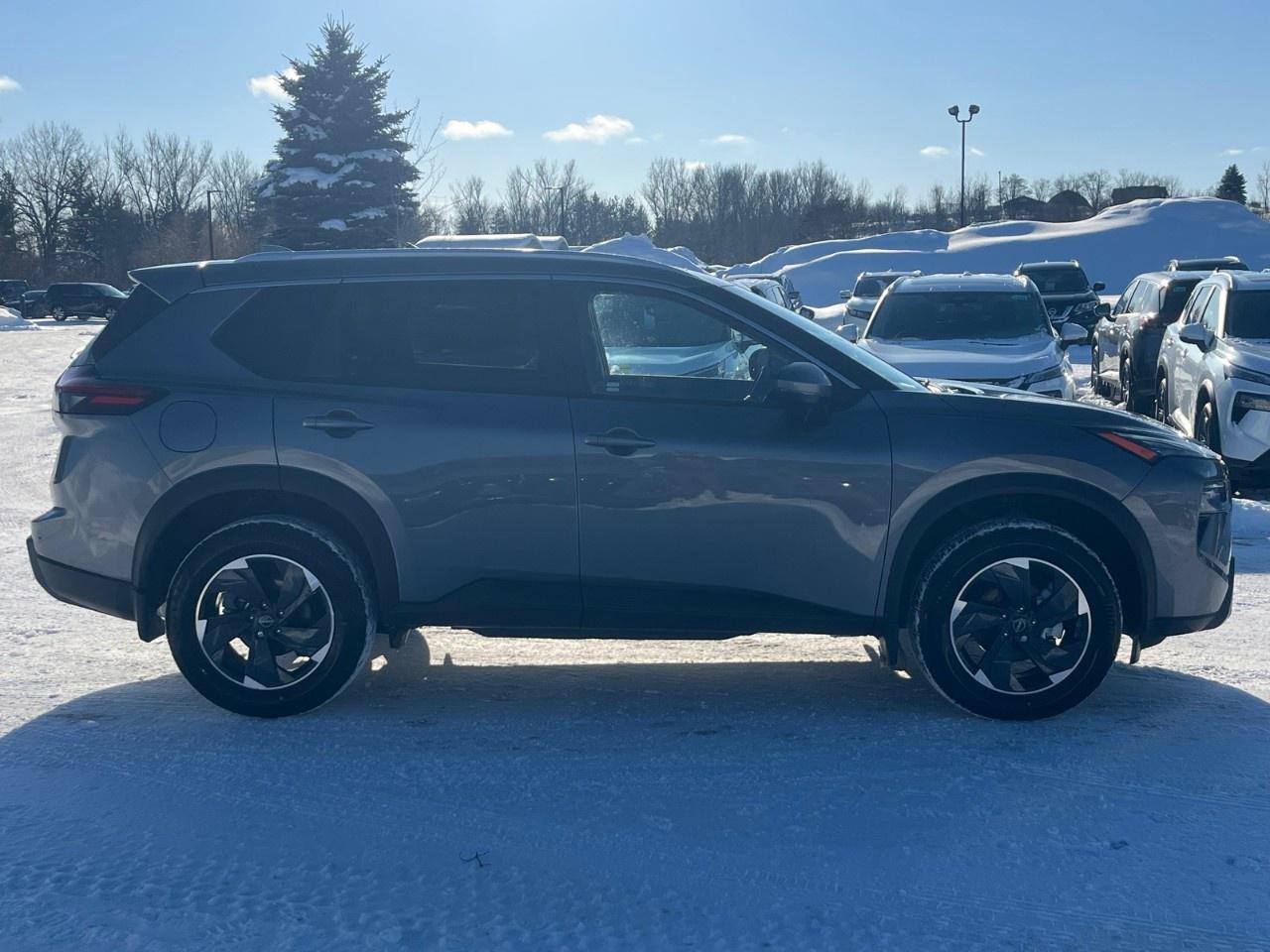 2026 Nissan Rogue AWD SV Moonroof Photo