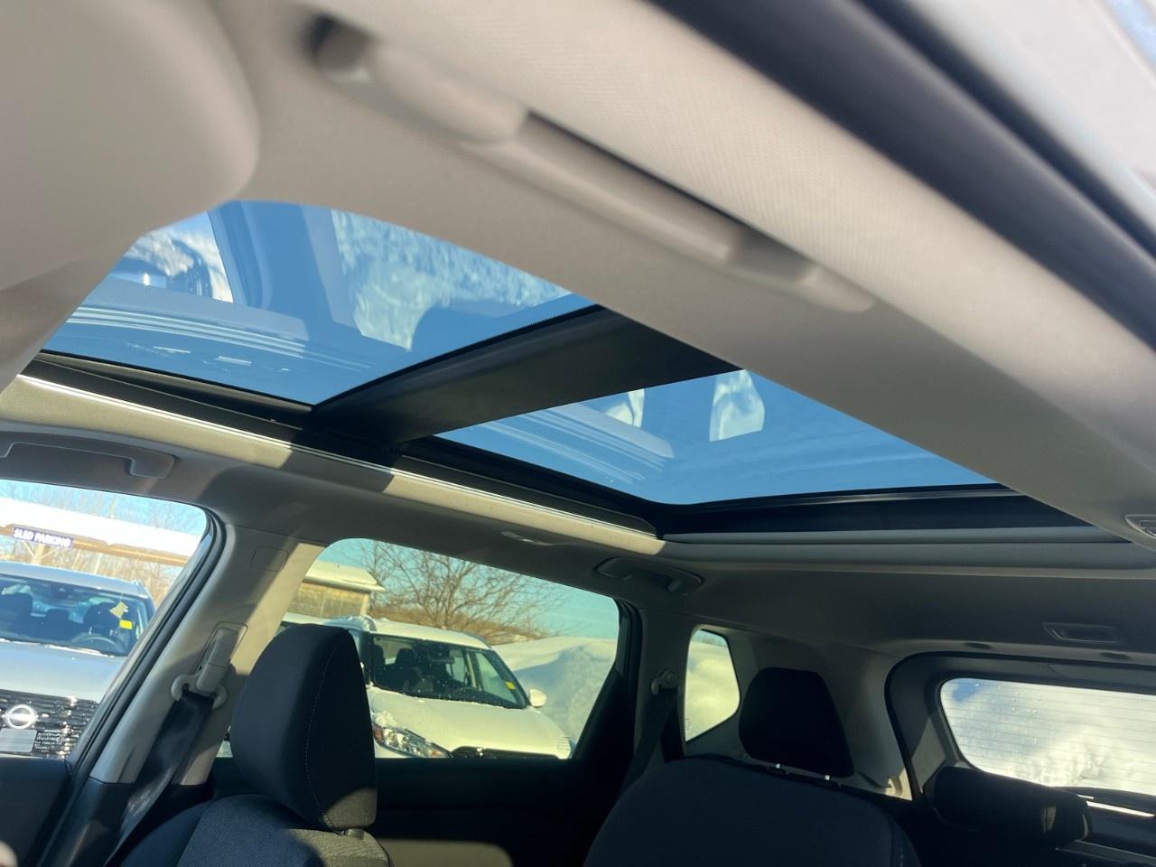 2026 Nissan Rogue AWD SV Moonroof Photo