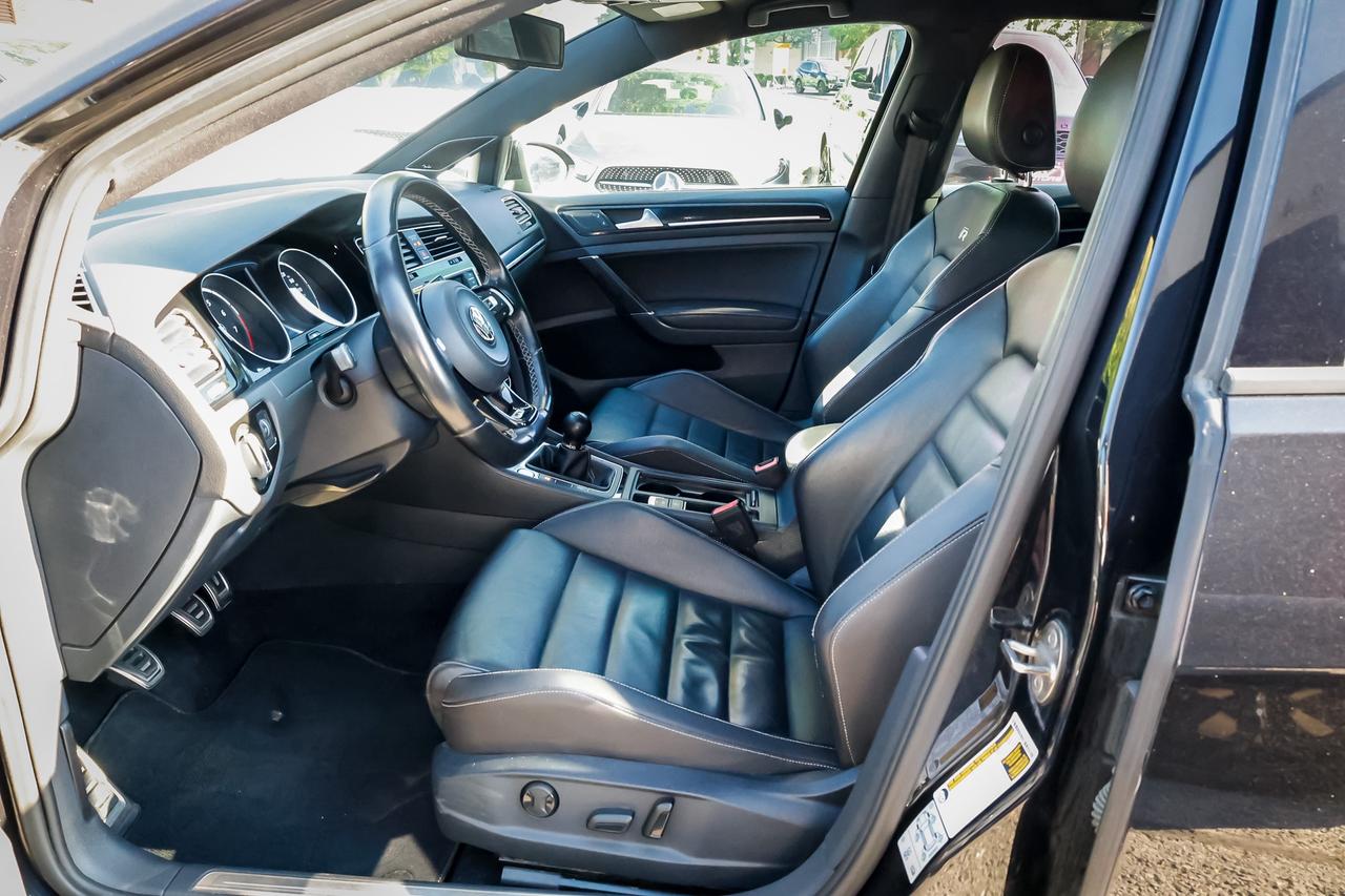 2016 Volkswagen Golf R Base Photo