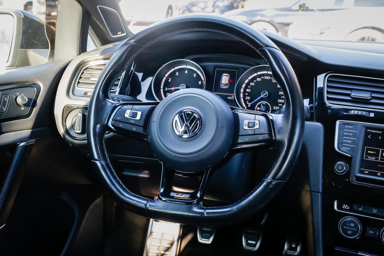 2016 Volkswagen Golf R Base Photo