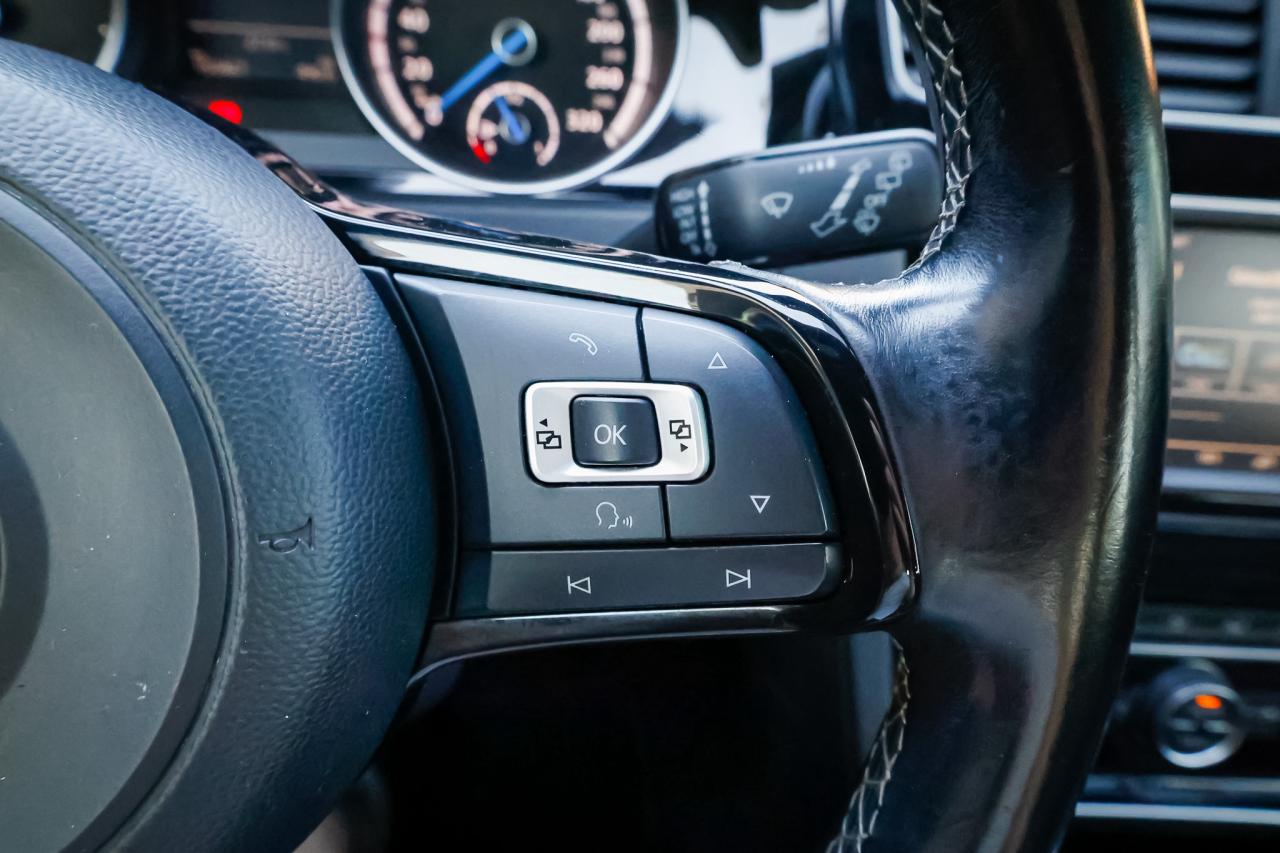 2016 Volkswagen Golf R Base Photo