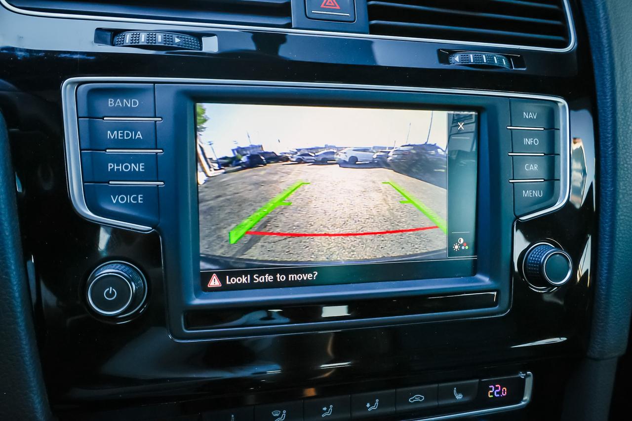 2016 Volkswagen Golf R Base Photo