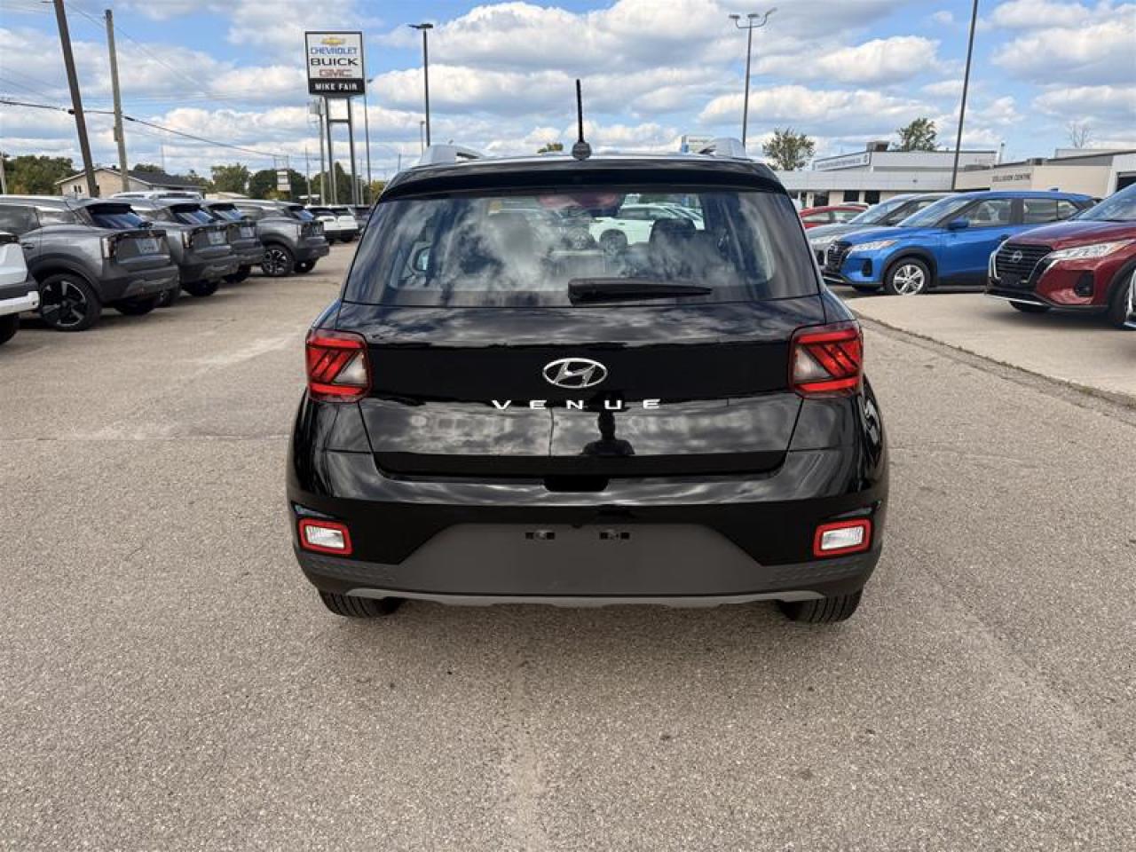 2024 Hyundai Venue Preferred IVT Photo