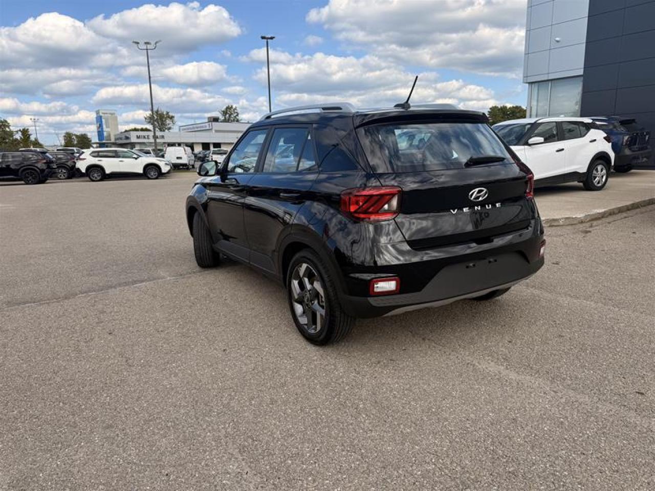 2024 Hyundai Venue Preferred IVT Photo