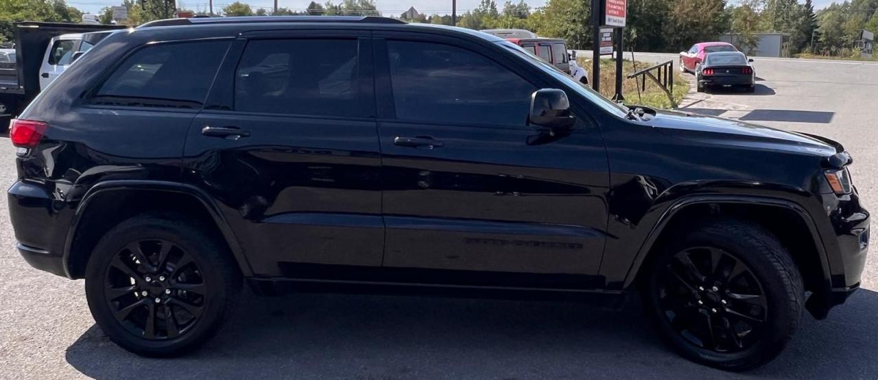 2019 Jeep Grand Cherokee Altitude - Photo #4