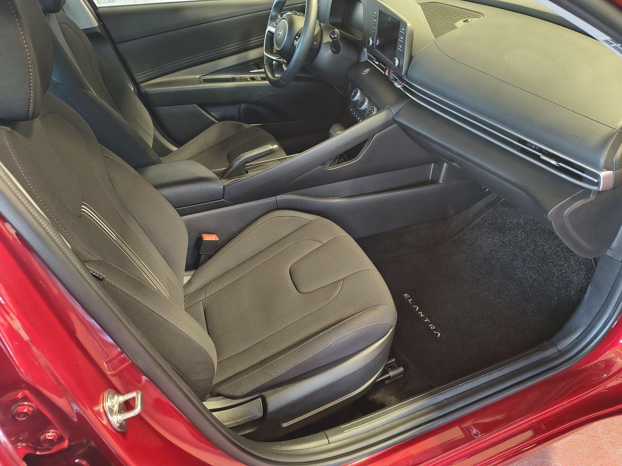 2024 Hyundai Elantra Preferred Photo0