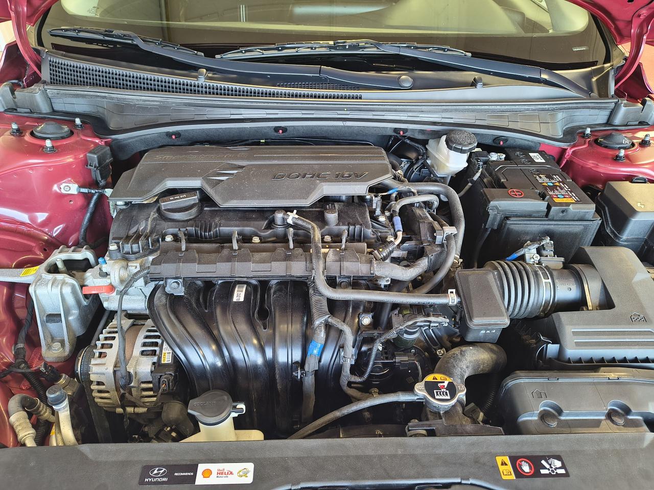 2024 Hyundai Elantra Preferred Photo0