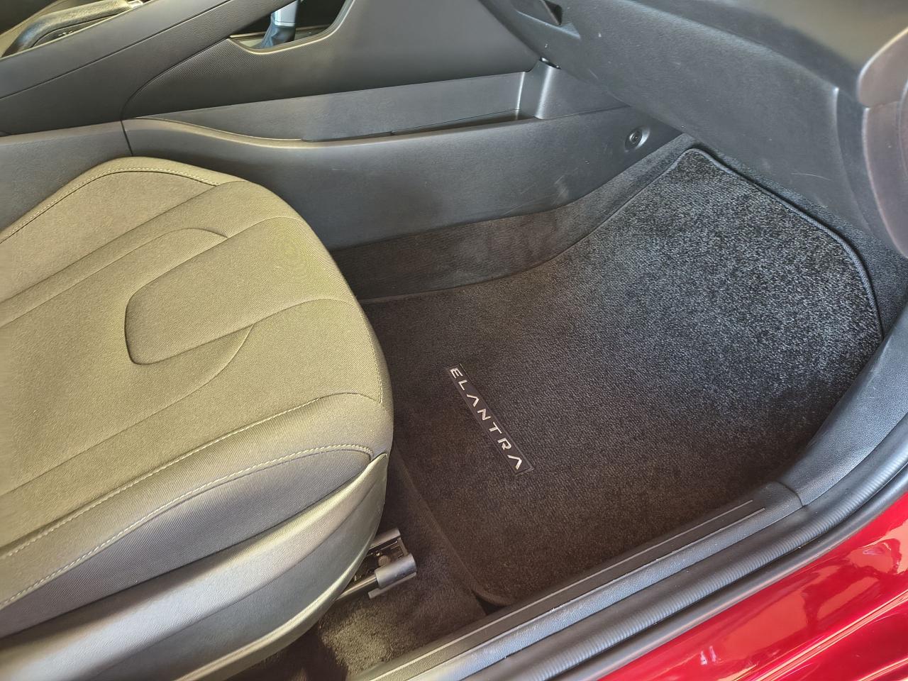 2024 Hyundai Elantra Preferred Photo0