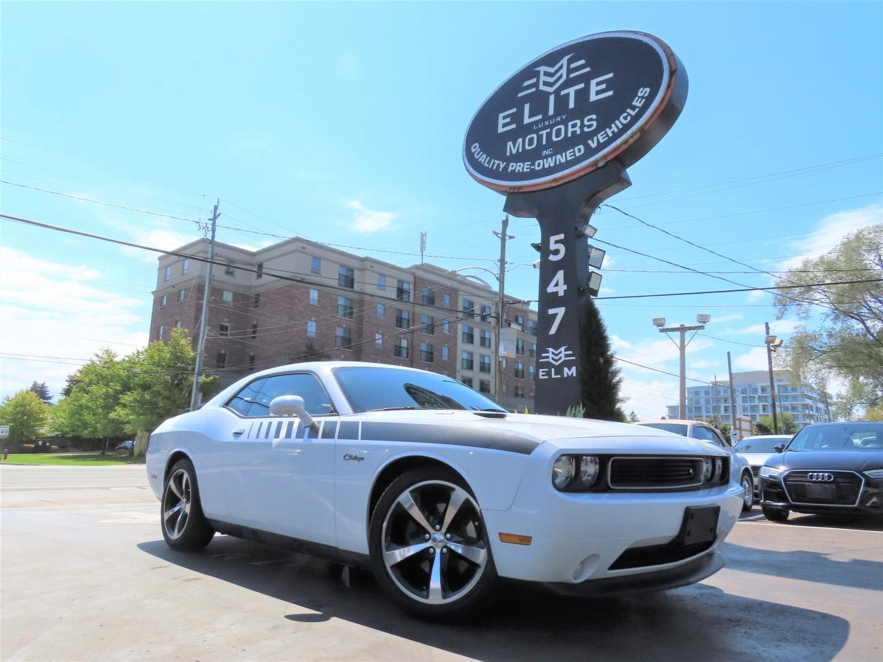 Used 2013 Dodge Challenger R/T Classic - 6-SPEED MANUAL - LOW LOW KMS !!! for sale in Burlington, ON