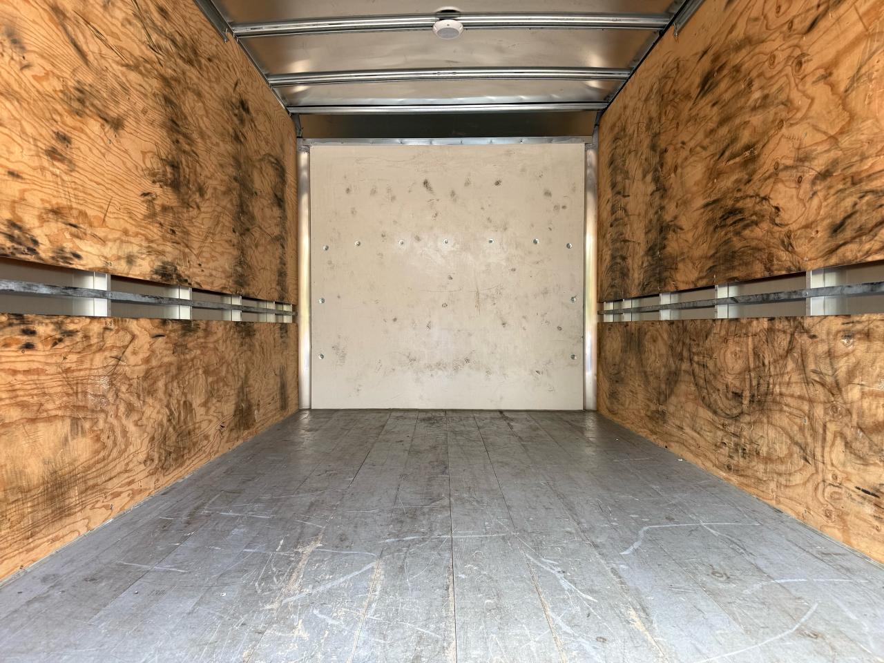 2024 Ford Transit 250 3.5L V6 GAS 12 FT SRW ALUM. BOX CUBE VAN WITH PULL Photo3