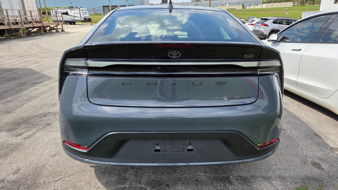 2024 Toyota Prius Prime SE - Photo #6