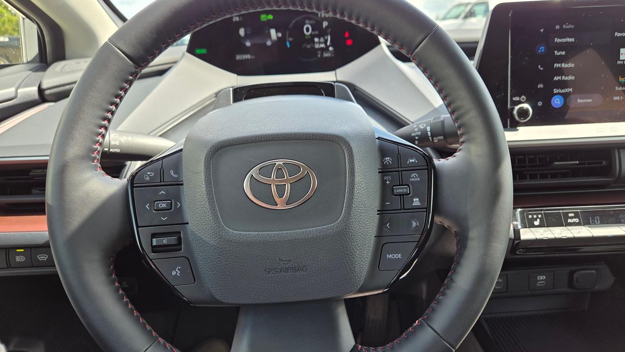 2024 Toyota Prius Prime SE - Photo #14