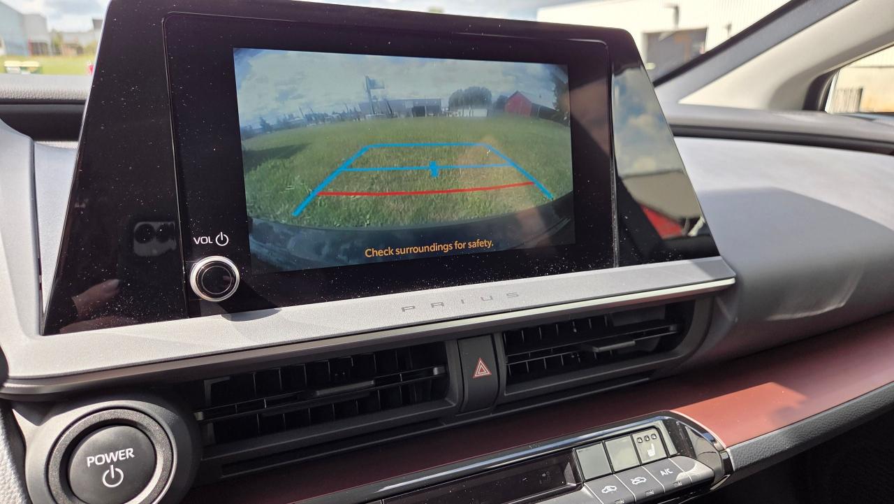 2024 Toyota Prius Prime SE - Photo #16