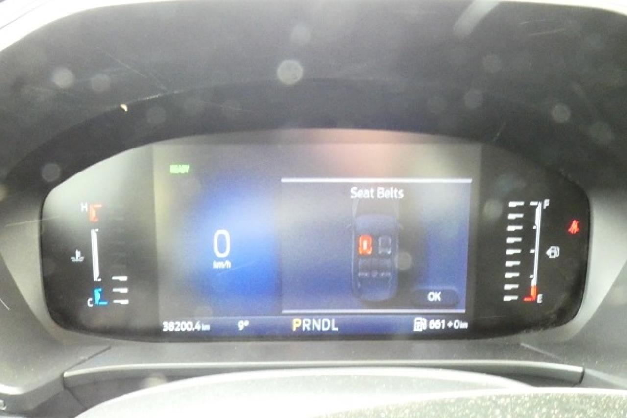 2024 Ford Escape PHEV Hybrid FWD w/Htd L.wrap, NAV, BUC - Photo #13