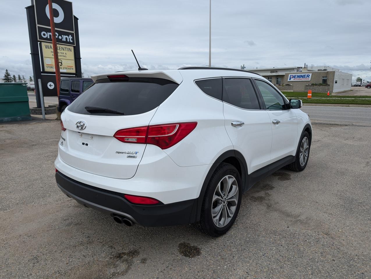 2014 Hyundai Santa Fe Sport 2.0T SE | MB OWNED | LEATHER | HTD SEATS - Photo #4
