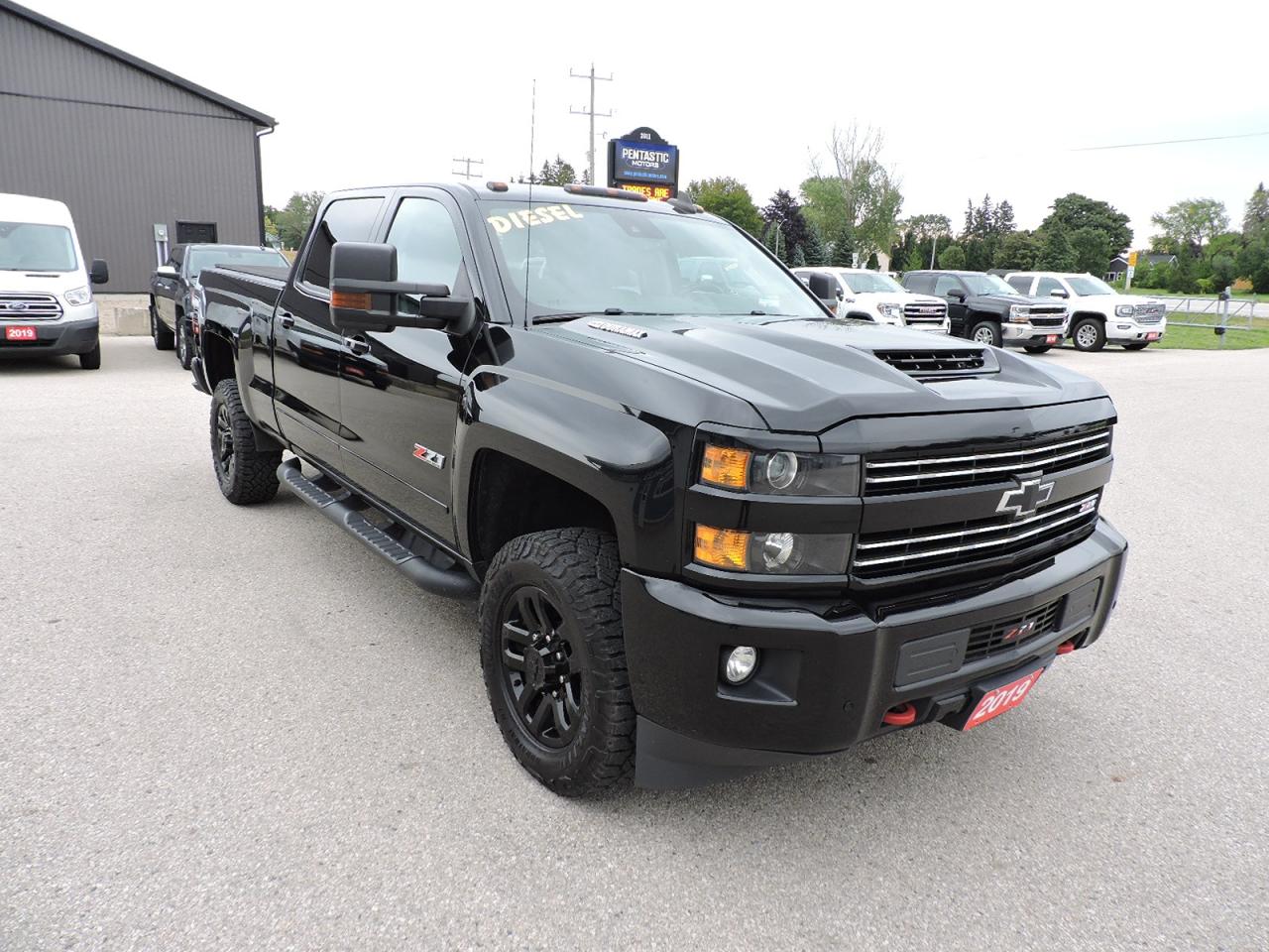 Used 2019 Chevrolet Silverado 2500 LTZ 6.6L Duramax 4X4 Sunroof Leather Loaded for sale in Gorrie, ON