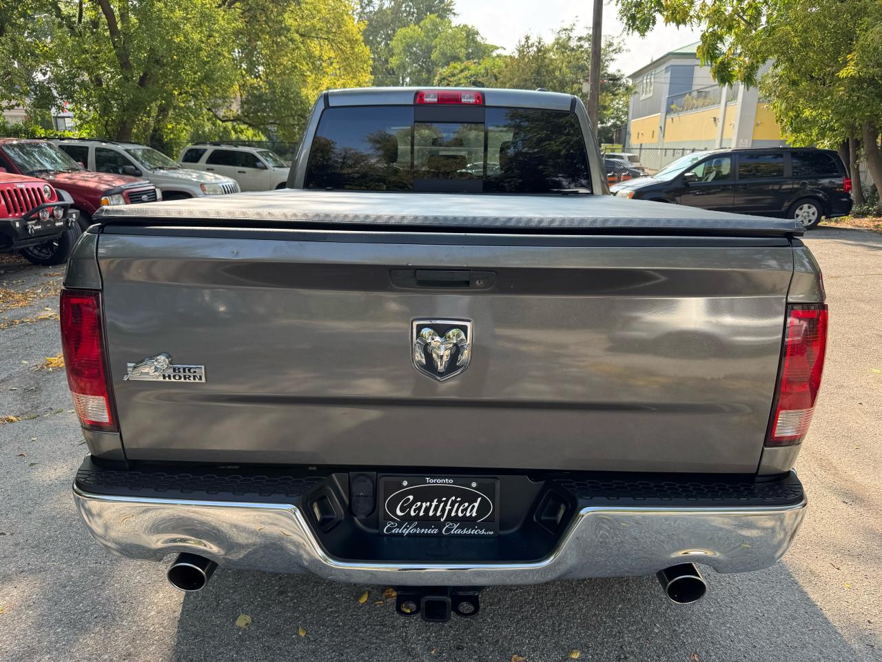 2012 RAM 1500 Big Horn Hemi - 4X4 Photo3
