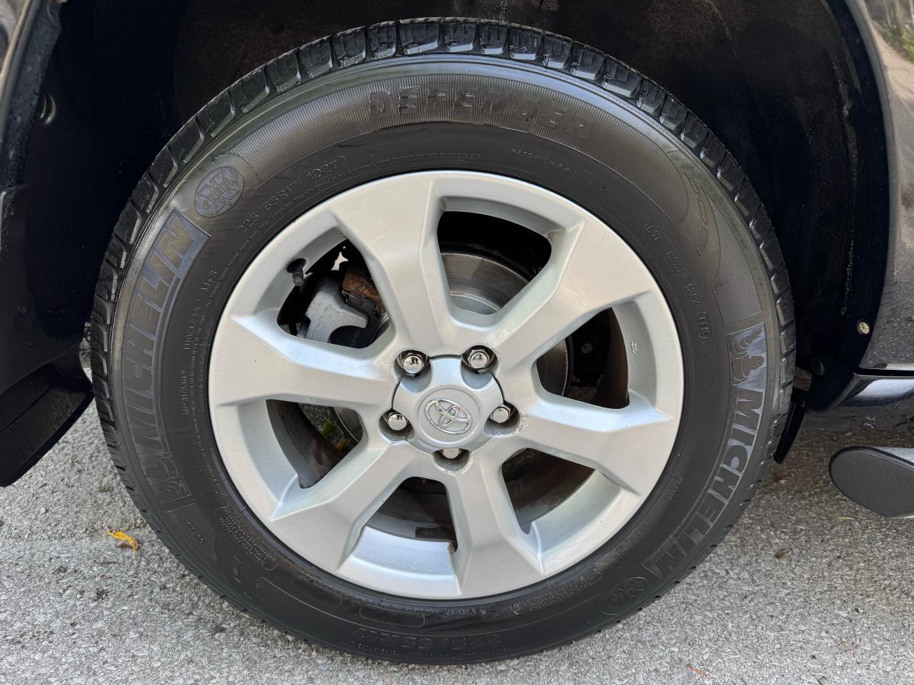 2010 Toyota RAV4 LIMITED  - Photo #20