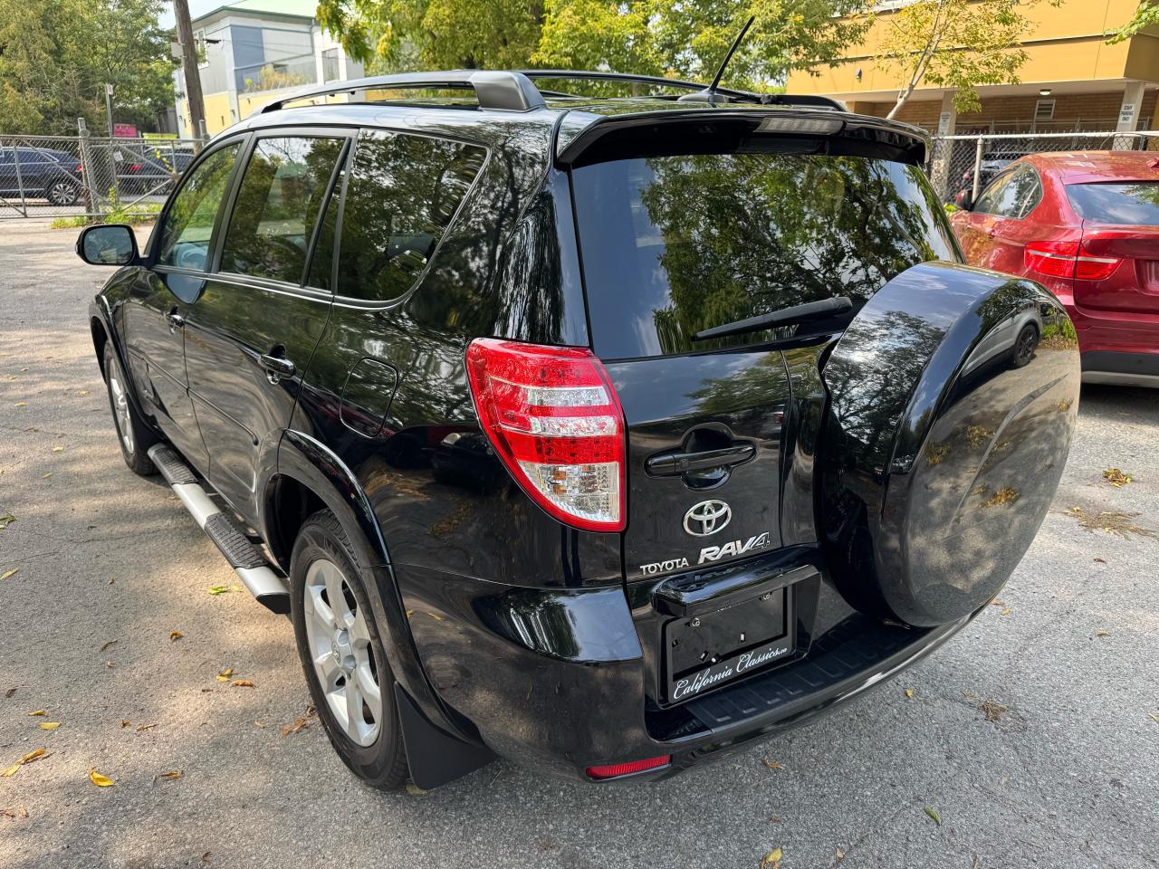 2010 Toyota RAV4 LIMITED  - Photo #3