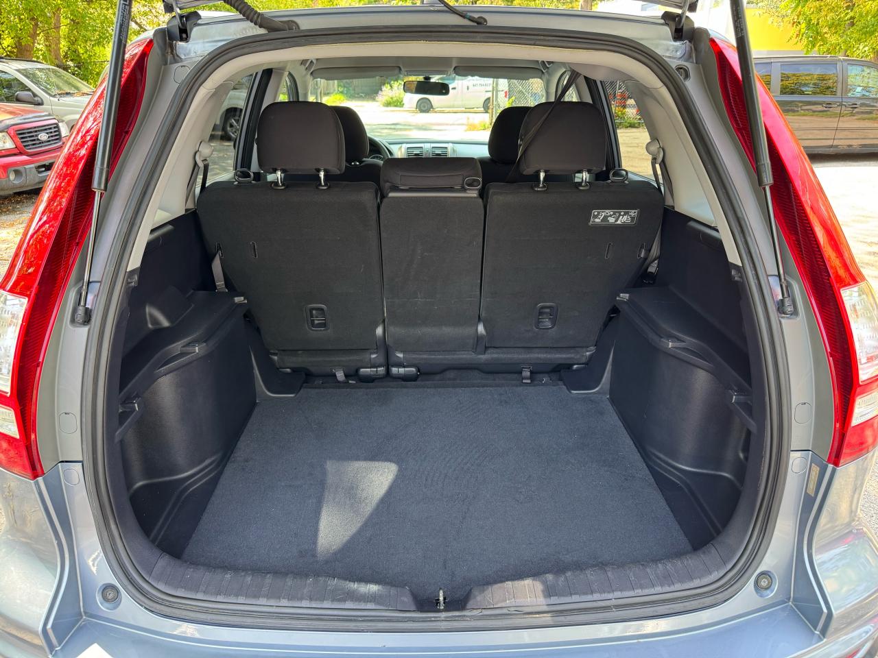 2010 Honda CR-V LX - Photo #17