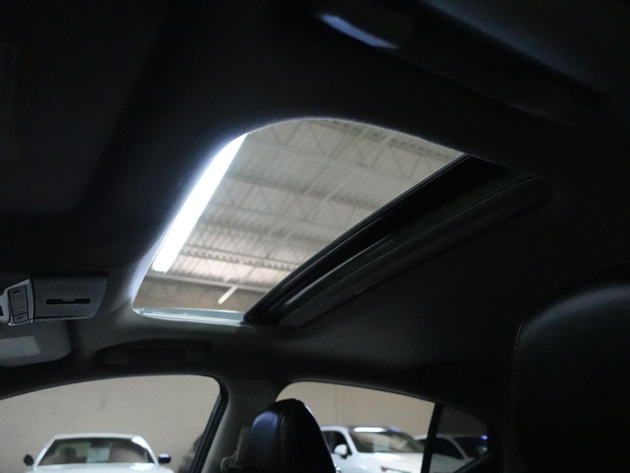 2022 Nissan Sentra SR | Leather | Sunroof | BSM | 360Cam | CarPlay