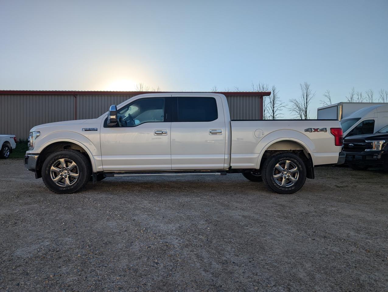 2018 Ford F-150 4x4 Supercrew-145 Photo2