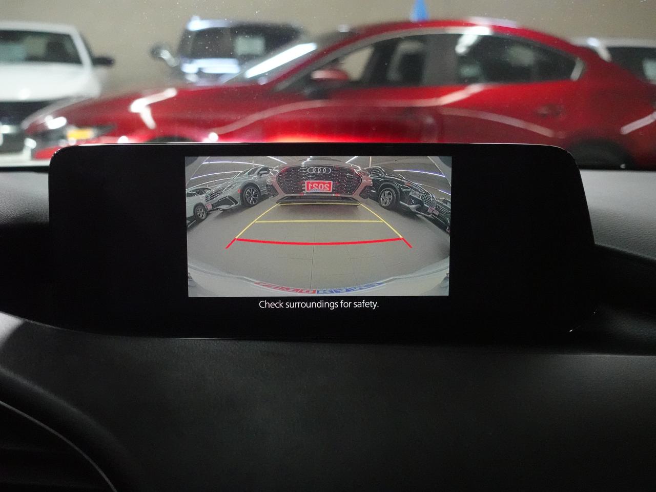 2024 Mazda MAZDA3 GS | Leather | Sunroof | ACC | BSM | CarPlay